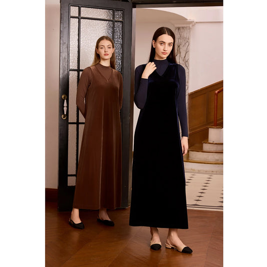 Elegant Velvet V-Neck Maxi Dress – Long Sleeve Modest Fit
