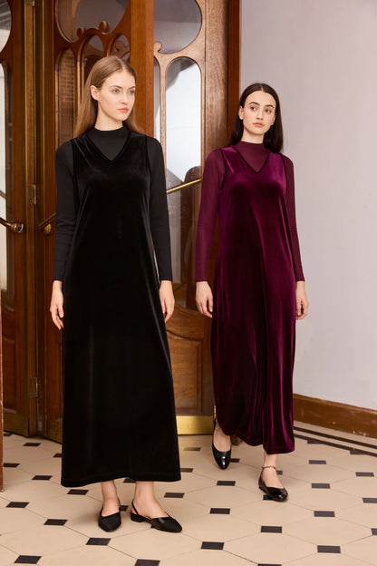 Elegant Velvet V-Neck Maxi Dress – Long Sleeve Modest Fit