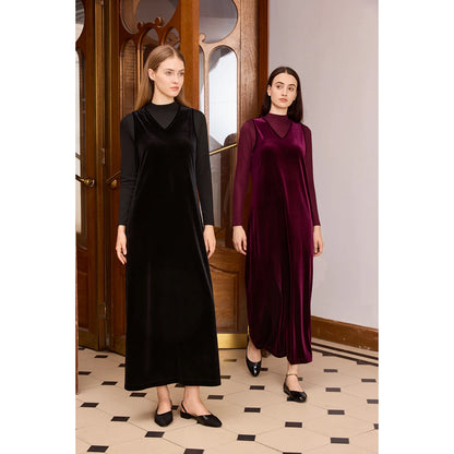Elegant Velvet V-Neck Maxi Dress – Long Sleeve Modest Fit